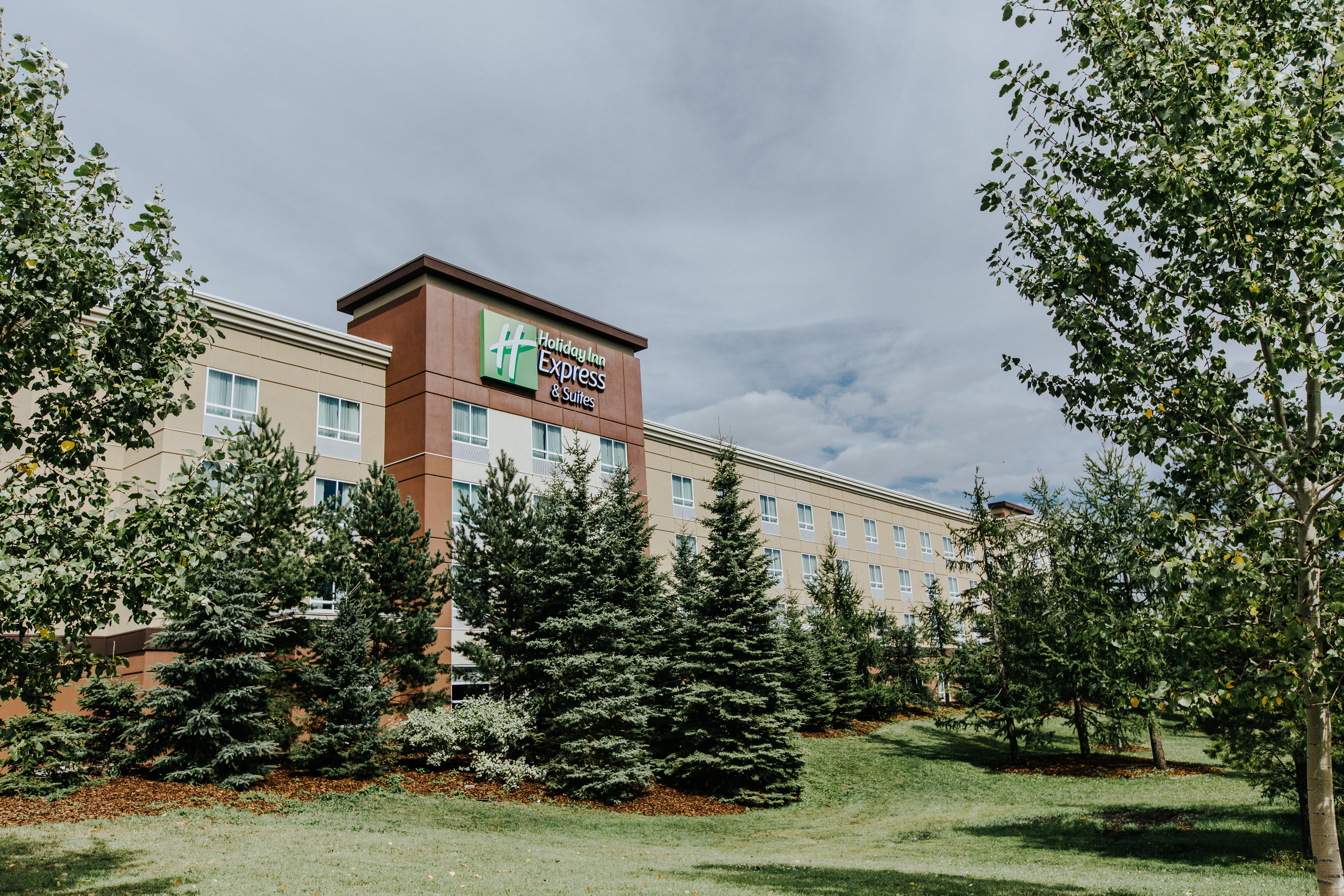فندق هوليداي إن إكسبريس آند سويتس سبروس جروف - ستوني بلاين Spruce Grove المظهر الخارجي الصورة